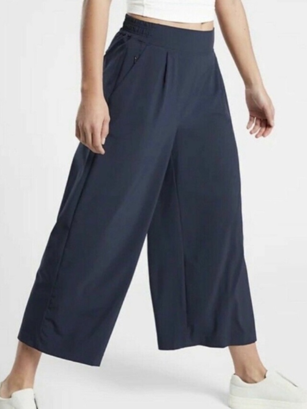 Athleta Wide Leg Crop Pants Travel Lightweight Breathable Brooklyn Navy 10P